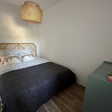 Very Cosy Apartment At 200 M From The Beaches La Londe-les-Maures Eksteriør bilde