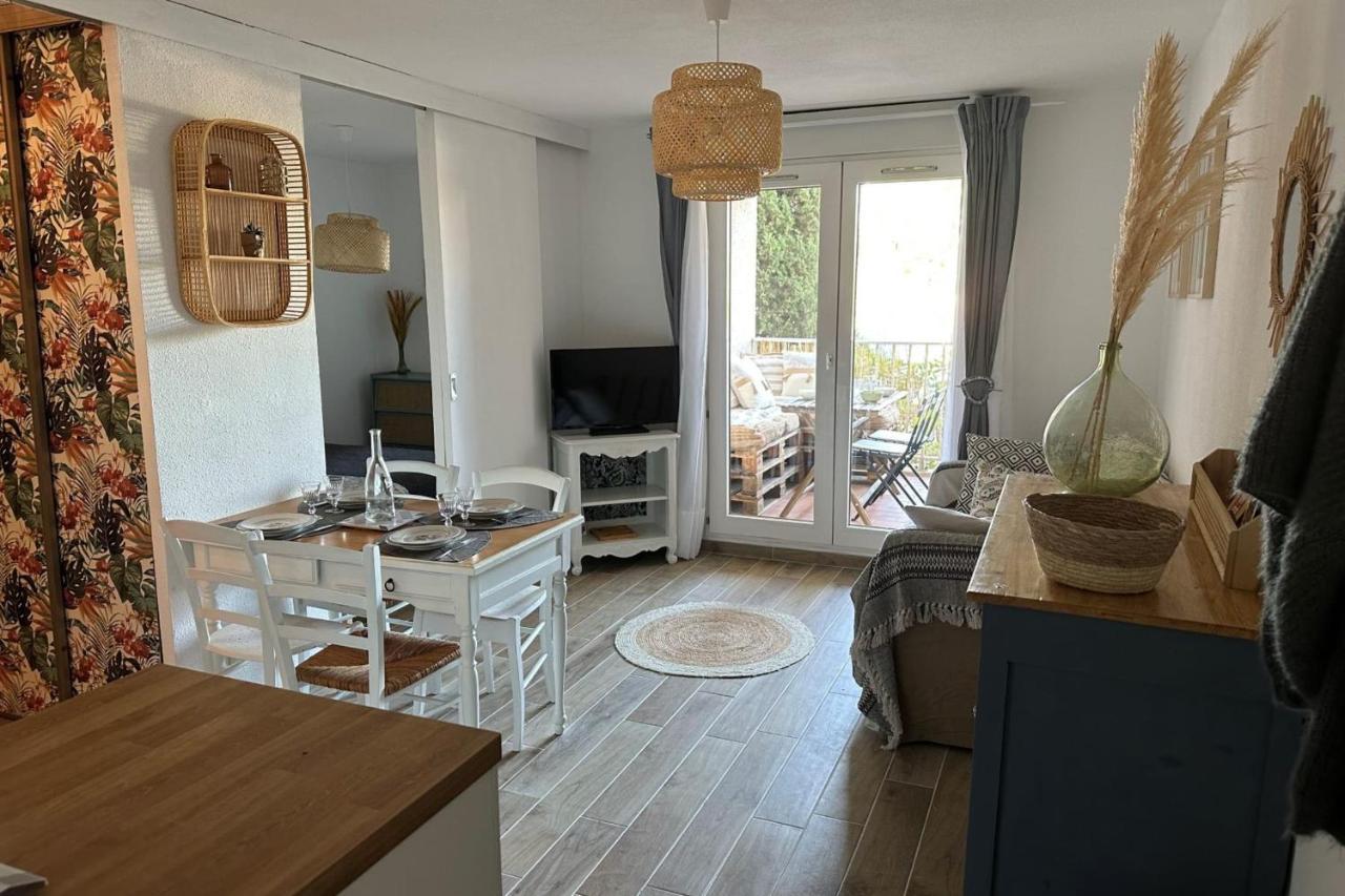 Very Cosy Apartment At 200 M From The Beaches La Londe-les-Maures Eksteriør bilde