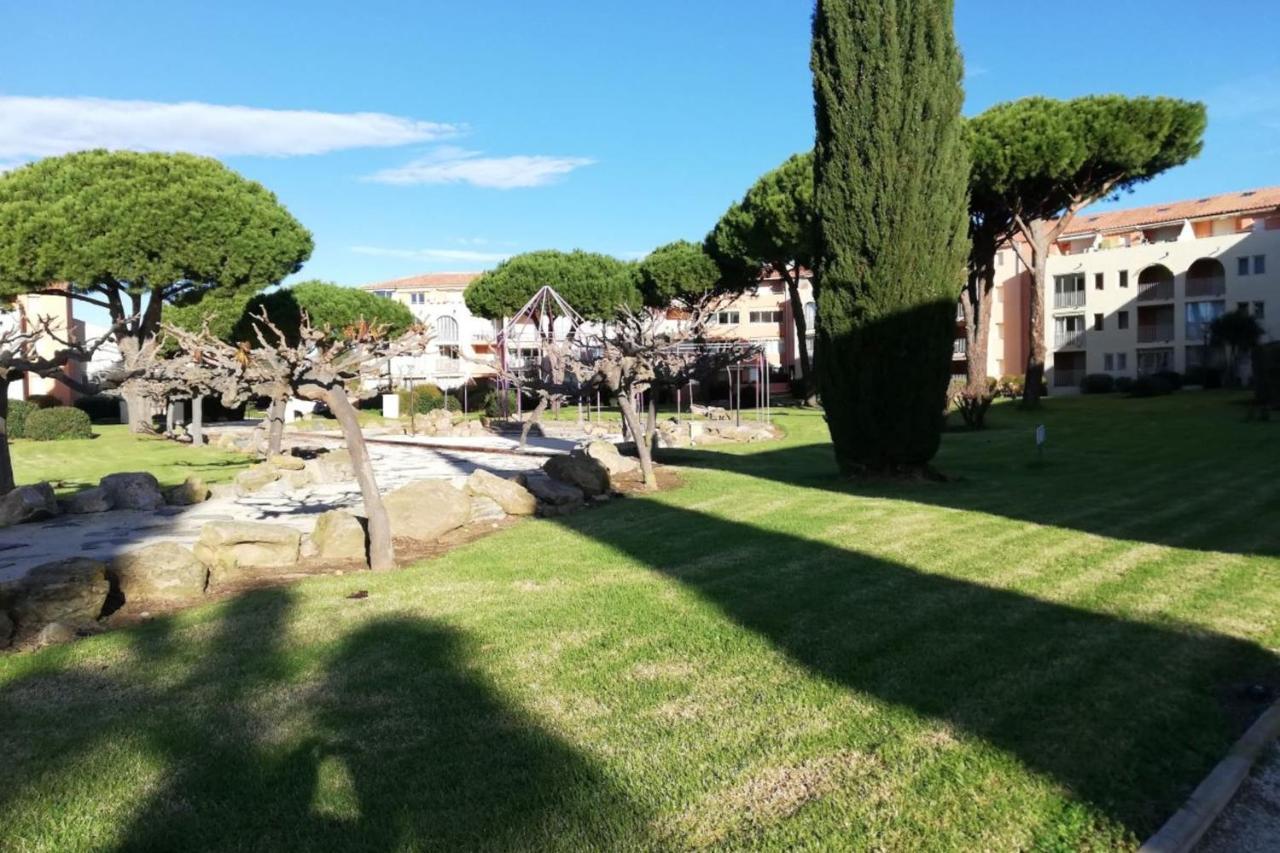 Very Cosy Apartment At 200 M From The Beaches La Londe-les-Maures Eksteriør bilde